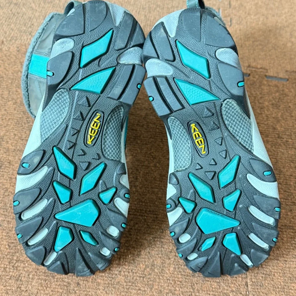 KEEN Dry Waterproof Winter Boots Womens 8 Grey Teal Quilted Insulated 5278-D‎ A+